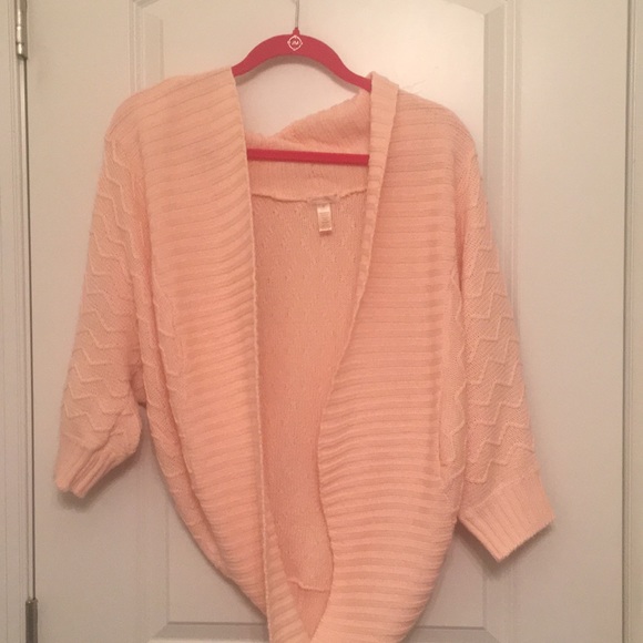 Pink Sweater - Picture 2 of 6